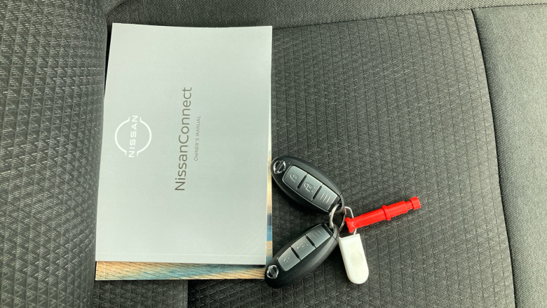 Nissan Qashqai 1.3 DiG-T MH N-Connecta 5dr Petrol Hatchback